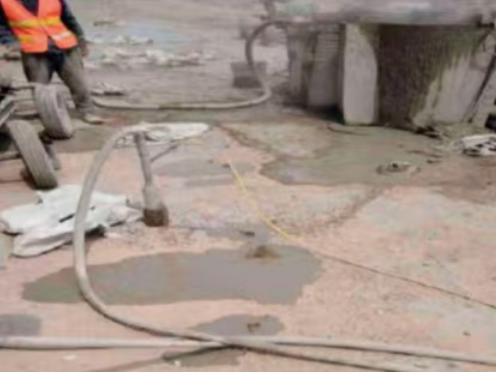 平安水泥混凝土路面板底注浆技术 路面脱空注浆整治方案