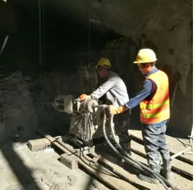 平安水下抗分散灌浆料特点 水下不分散注浆料介绍